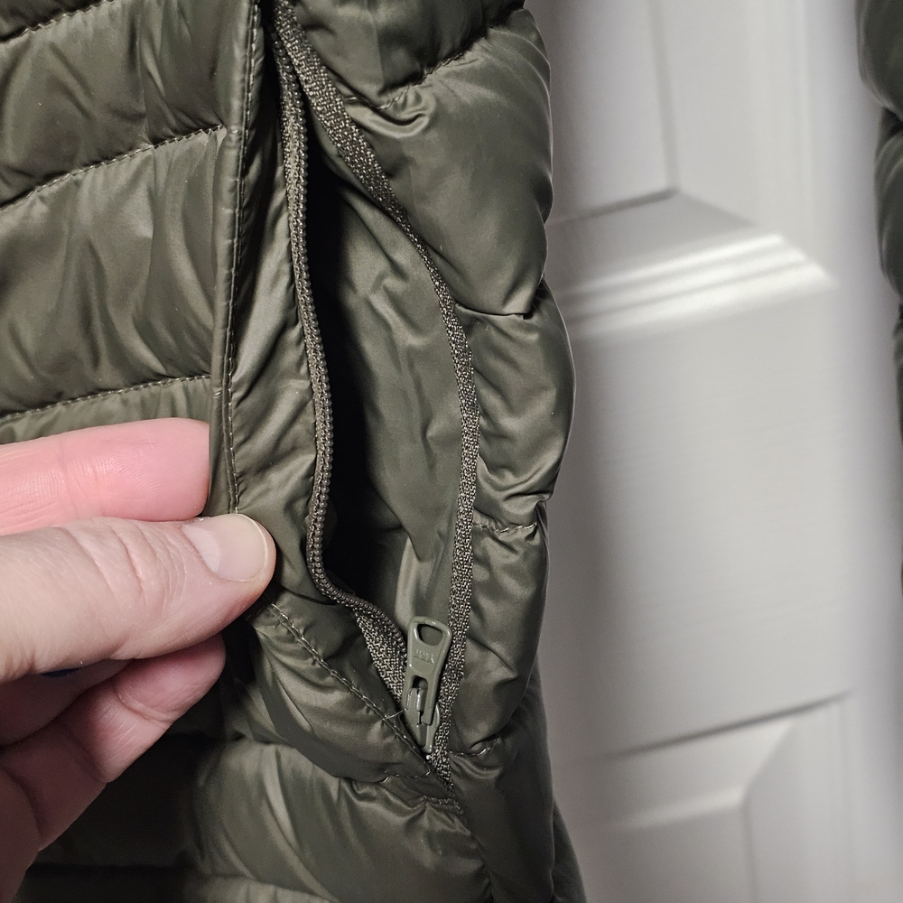 Lands' End Women's Packable Dark Green Puffer - Size Small - Picture 3 of 6